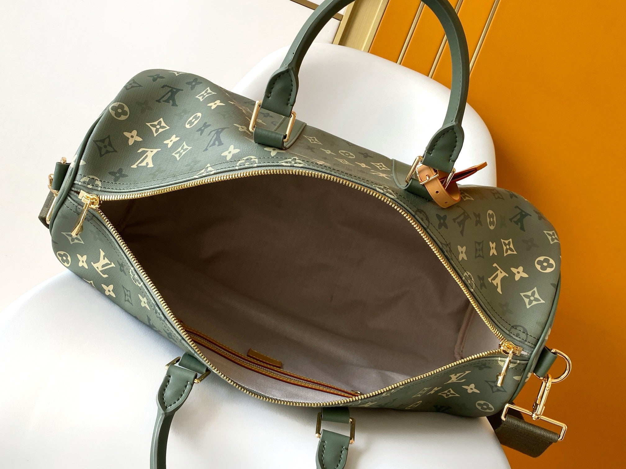 LV Keepall Bandoulière 50 Green  Monogram Surplus Canvas