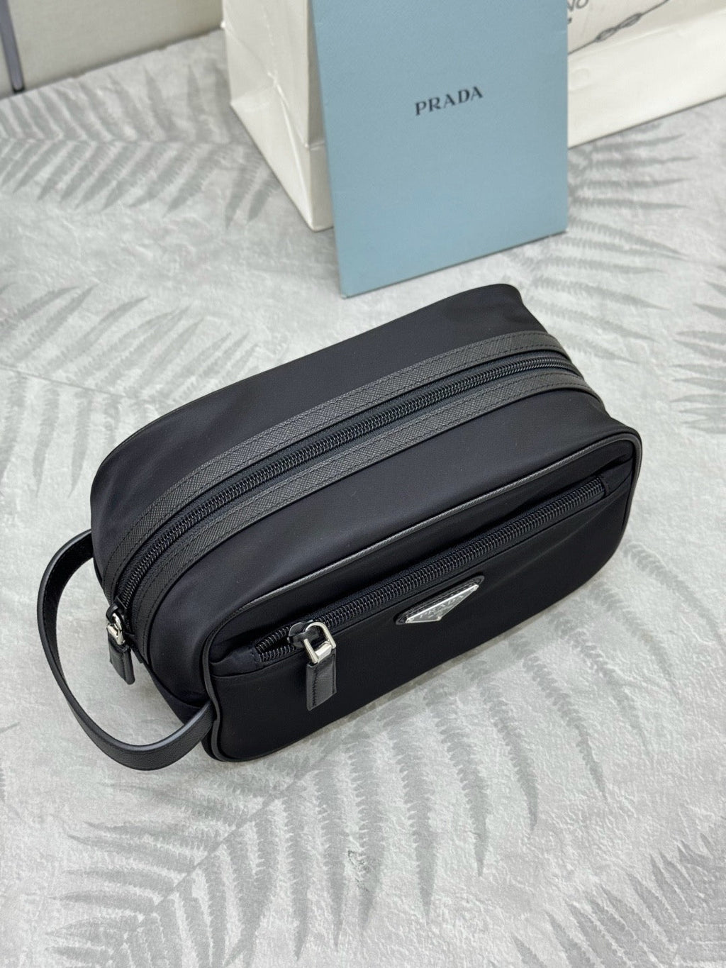 Prada Re-Edition Handbag 22cm Black Re-Nylon& Saffiano Leather
