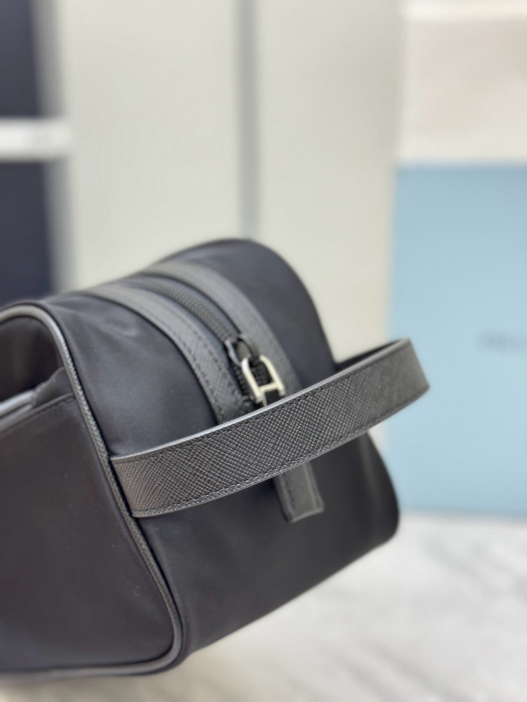 Prada Re-Edition Handbag 22cm Black Re-Nylon& Saffiano Leather