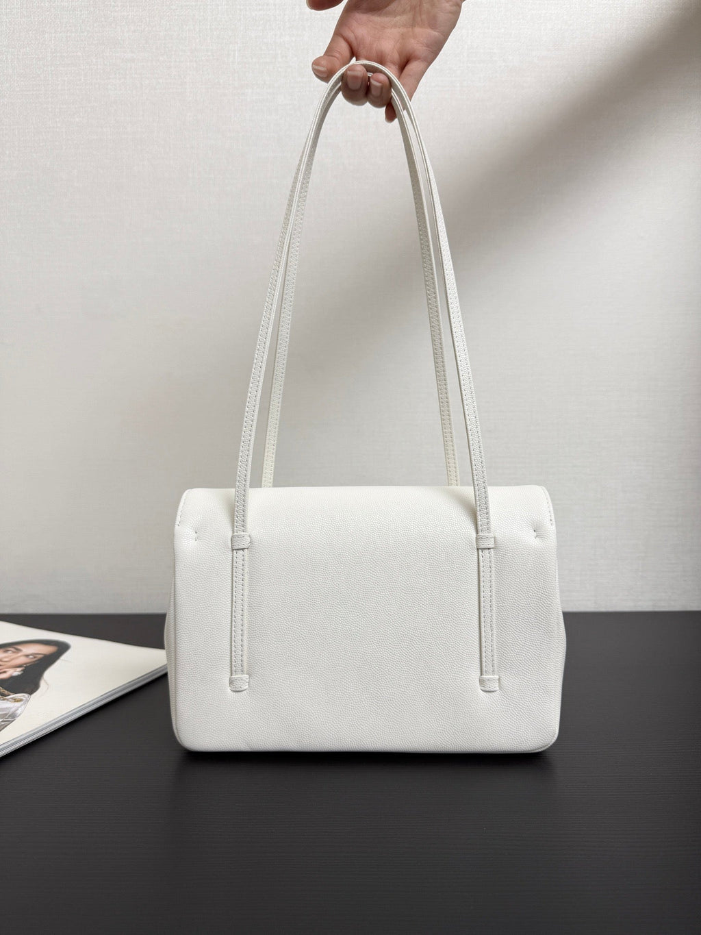 Chanel 26 Shoulder Bag 22cm White Caviar Leather