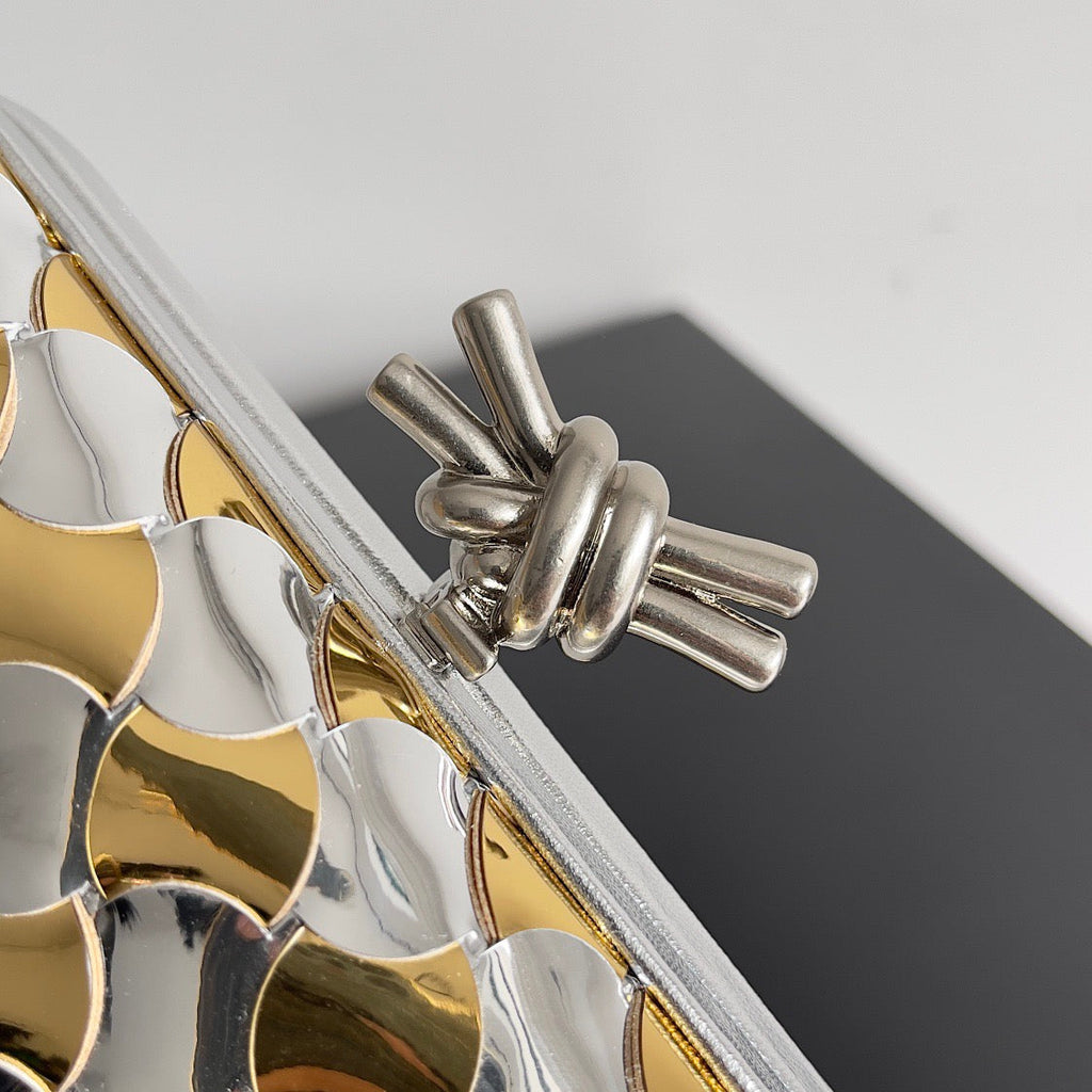 CLASSIC KNOT 20 GOLD SILVER METALLIC LEATHER