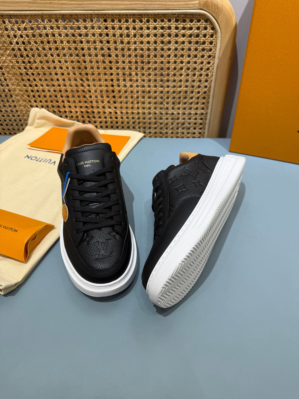 LV MENS BEVERLY HILLS SNEAKER MONOGRAM BLACK