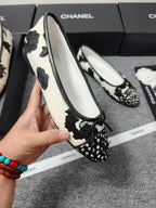 CC 26s Ballet Flat Black White Horse Hair