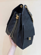 CHANEL 25S HOBO BAG 40 CM IN BLACK CALFSKIN WITH GOLD HARDWARE