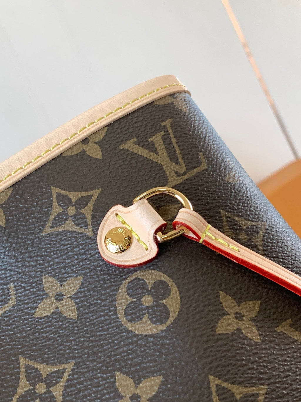 Louis Vuitton Neverfull MM Tote Bag Brown Monogram Canvas with Cowhide