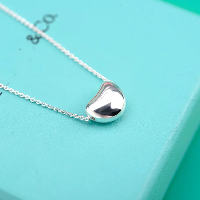 BEAN NECKLACE