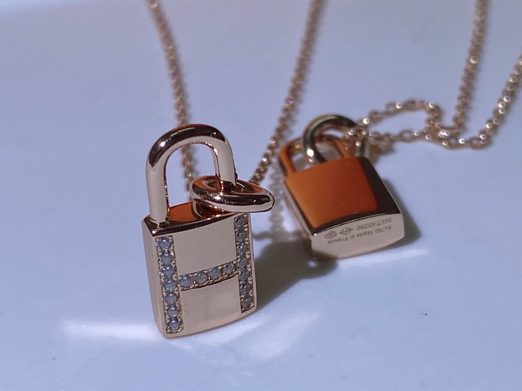 HM ADVANCED NICHE LOCK HEAD NECKLACE DIAMONDS