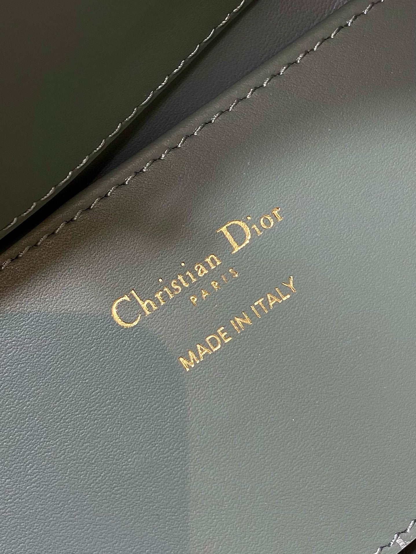CD Small Toujours Vertical 18cm ROck Gray Calfskin
