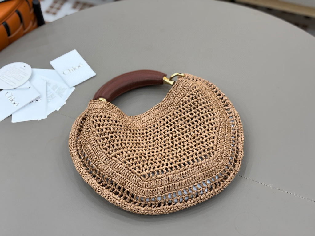 Chloe 2025 Summer Banana Hobo Bag Summery Brown In Raffia
