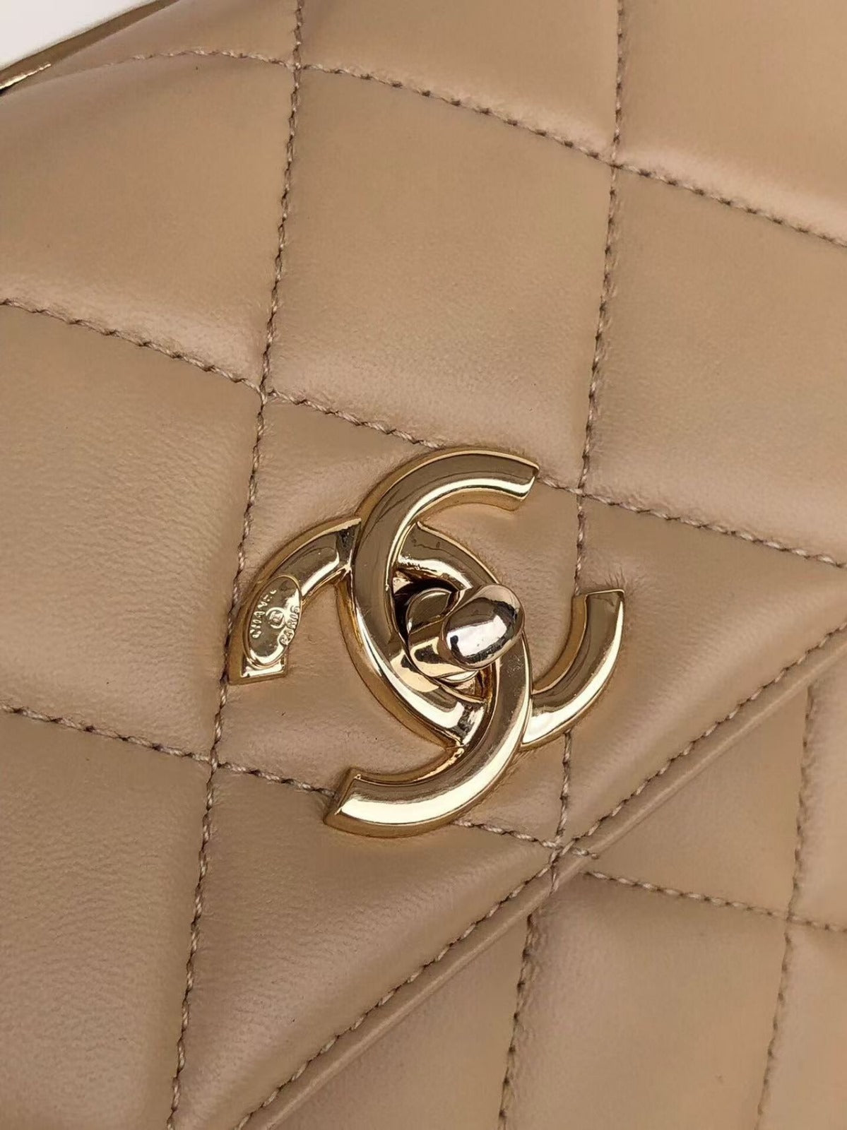 CC Trendy 25 Cream Lambskin