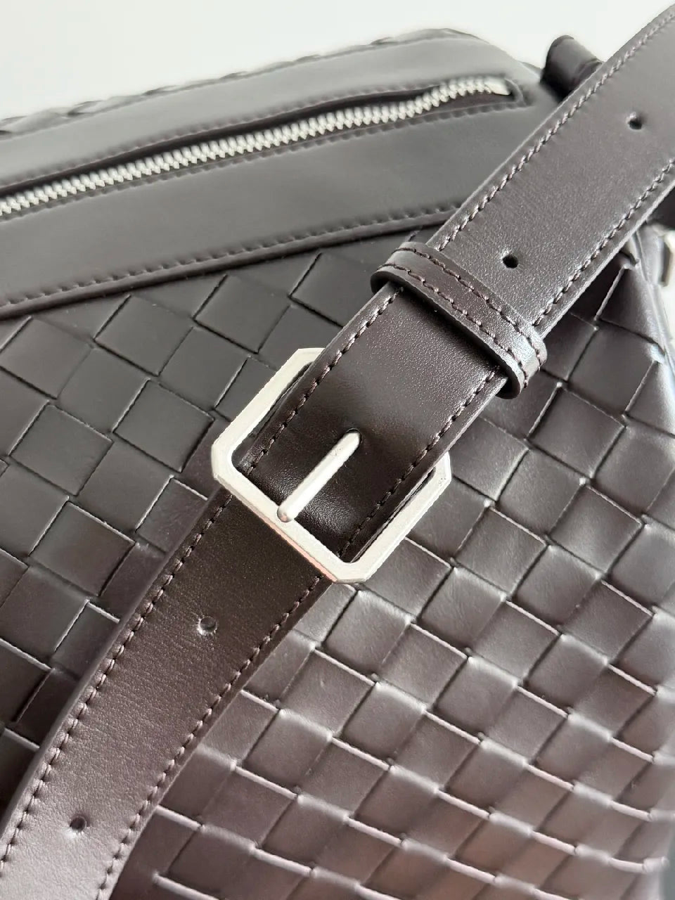 BV 25s  Bottega Veneta Duffel Bag Deep Brown Intrecciato leather