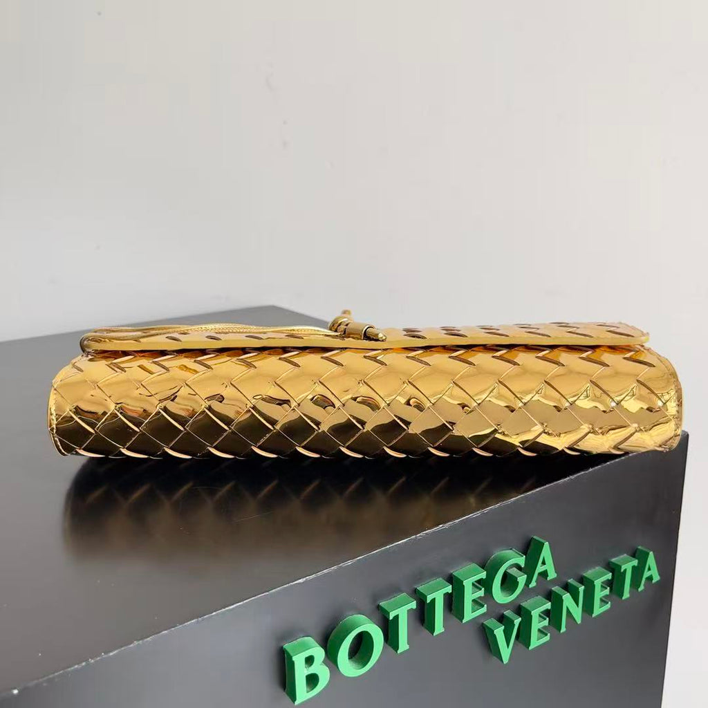 BV Long Clutch Andiamo With Handle 31cm Golden Metalic Calfskin