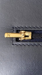 CC handle bag 19 dark blue caviar