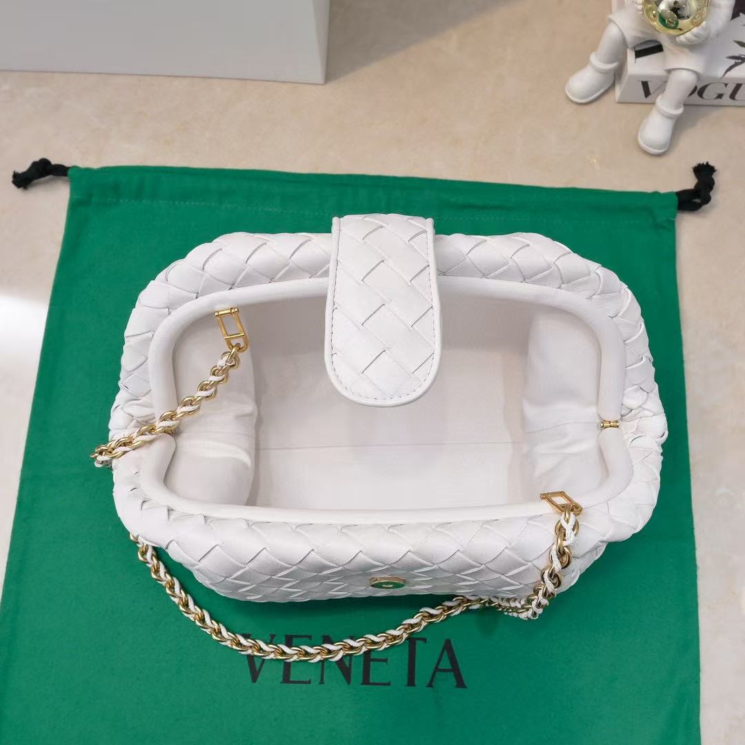 BV Lauren 1980 31.5cm White Lambskin