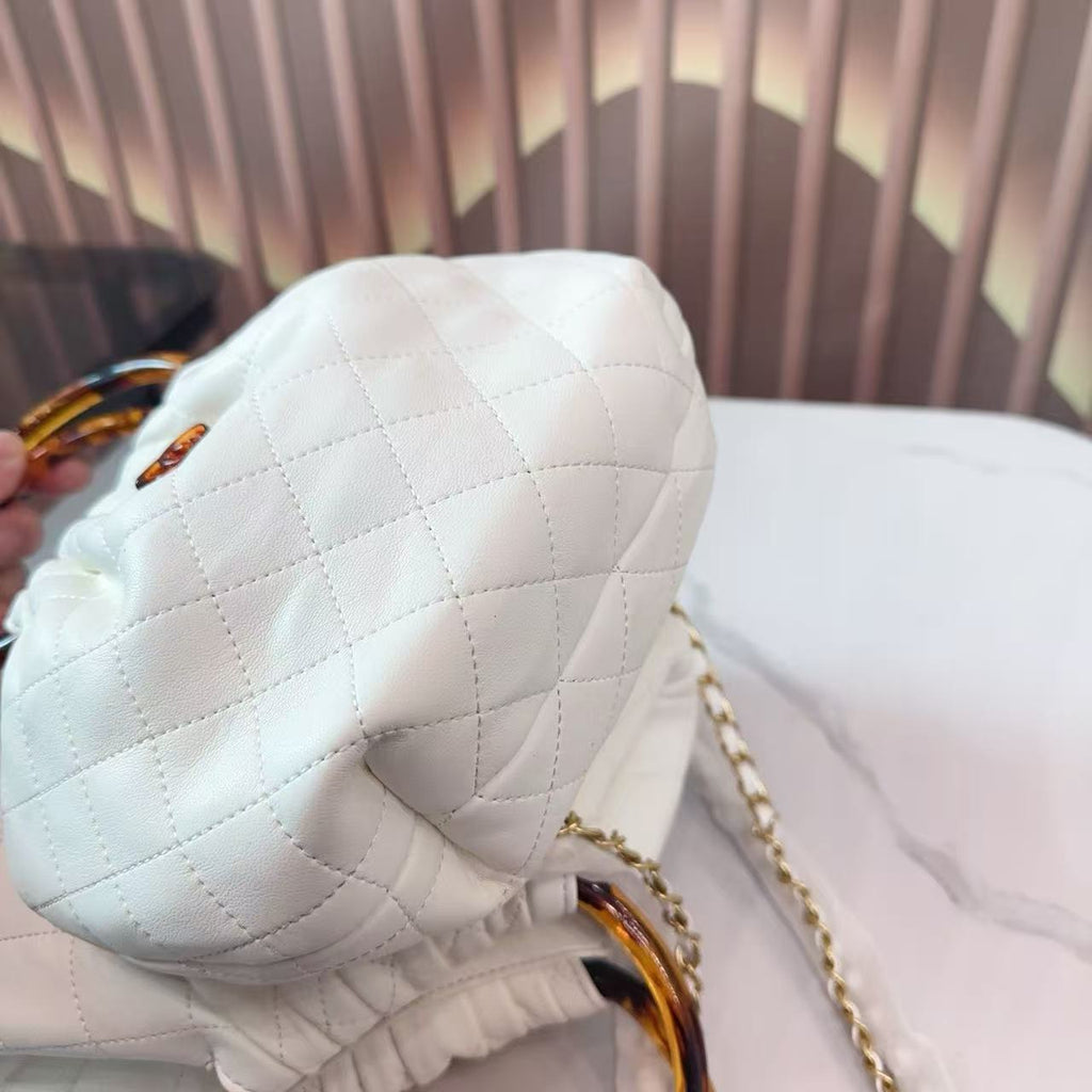 CC 26s Pouch Bag White Calfskin