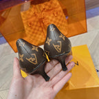 LV SINGLE LOW HEEL PUMP MONOGRAM CANVAS