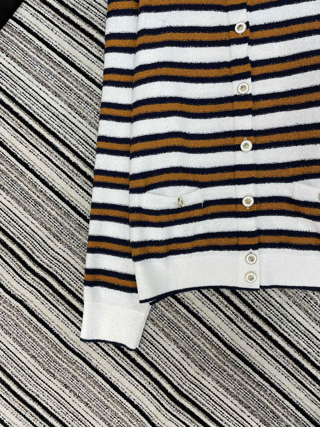 Chanel 2025 Knitted Cardigan Cotton 330421