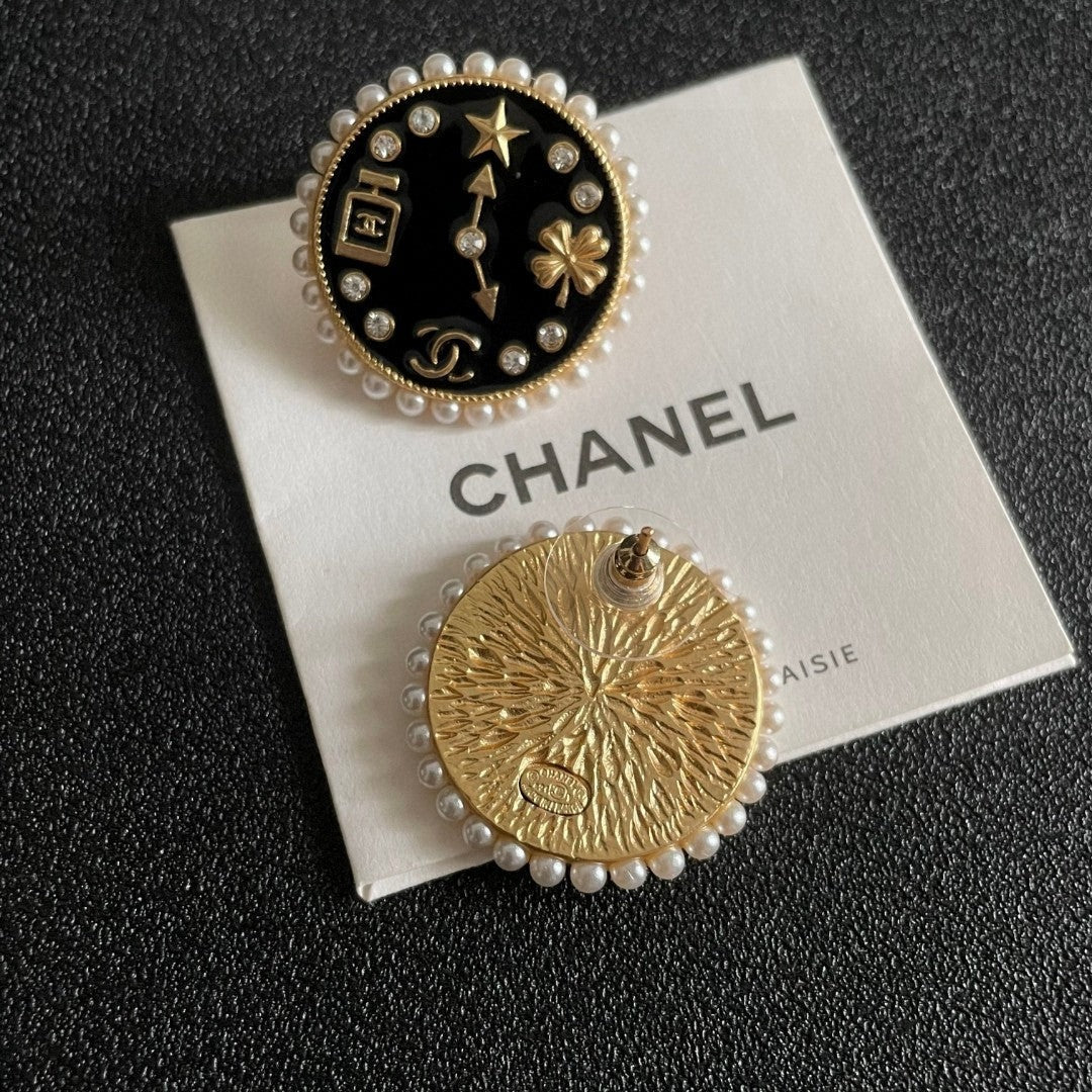 CC    Double C Clock Black Gold Earrings