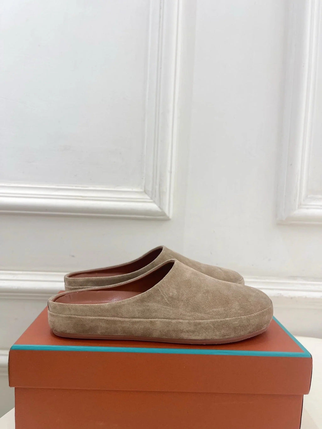 LP 25S MULES IN MOCHA BROWN SUEDE