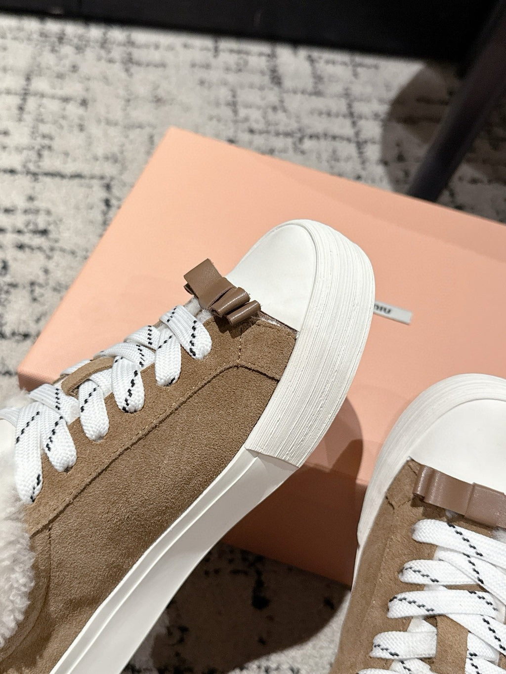 Miu 25 Small Bow Sneaker Coffee White Suede Wool 541921