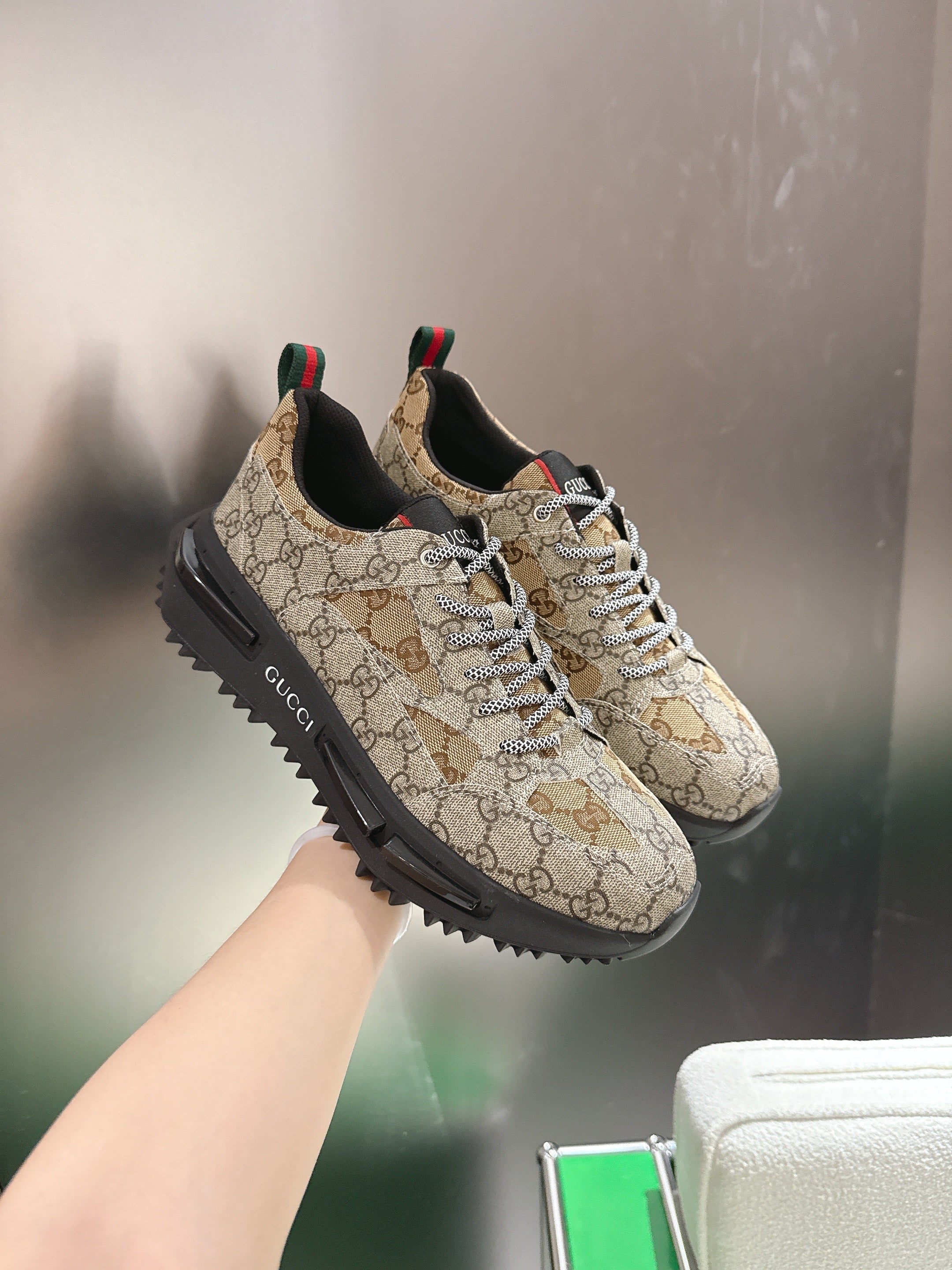 Gucci Rhyton Sneakers Dank Beige and Camel Supreme Canvas 507552