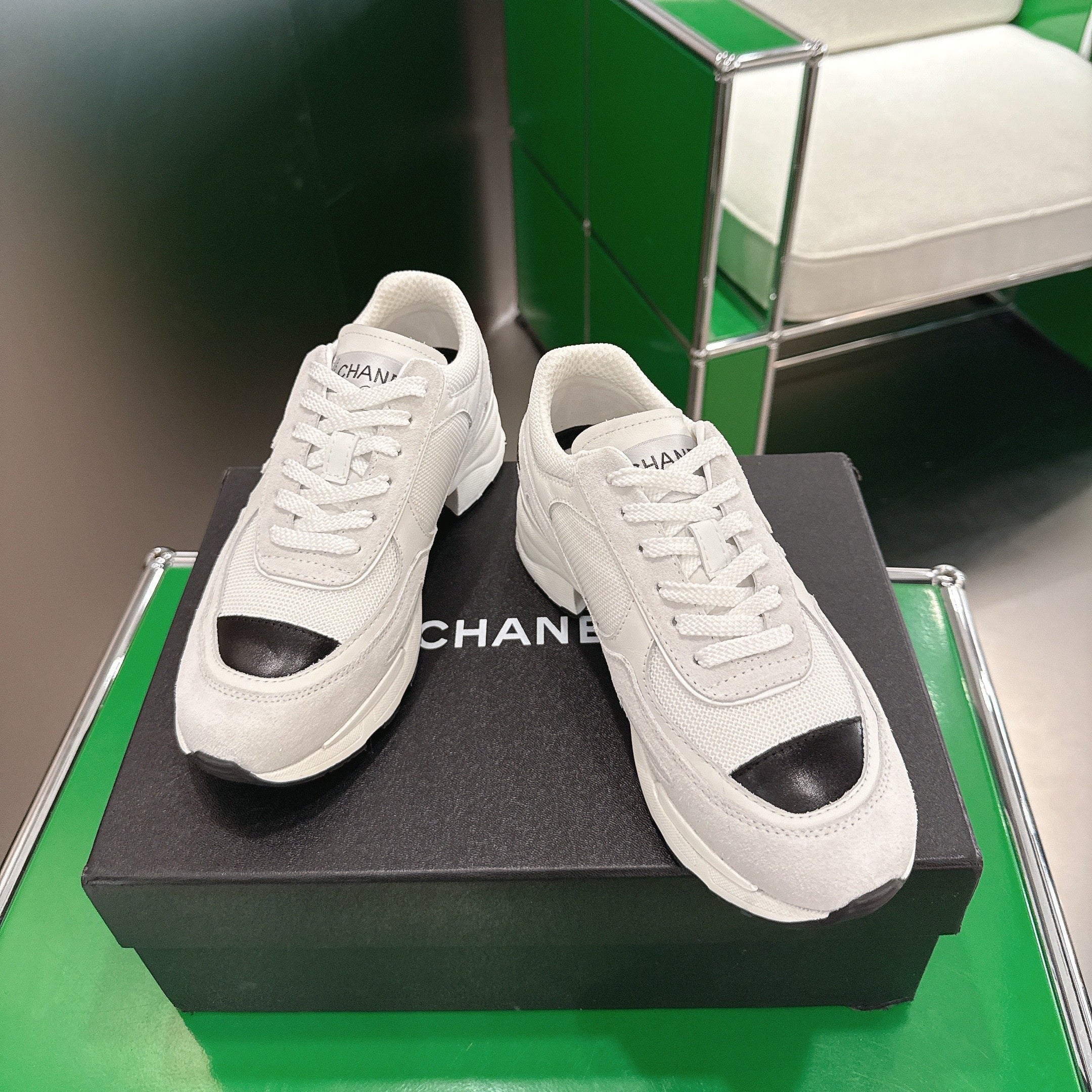 Chanel Low-Top Sneakers 30mm Off-White Calfskin Leather and Mesh 507542