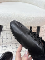 MM Tabi 6-Point Toe Lace-up Shoes Black Calfskin 558423