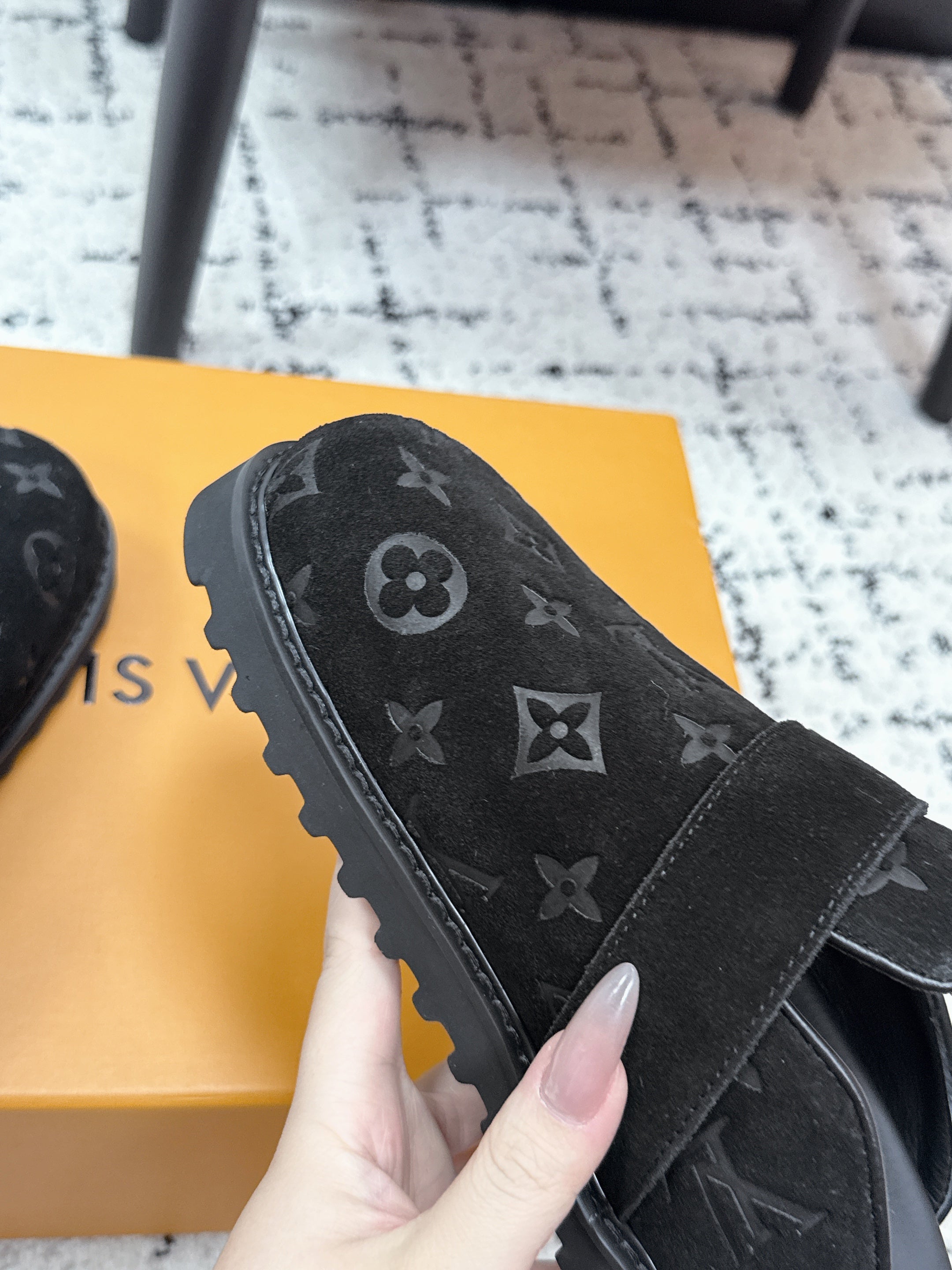 LV Cosy Comfort Mules Full Black Monogram Suede 616989