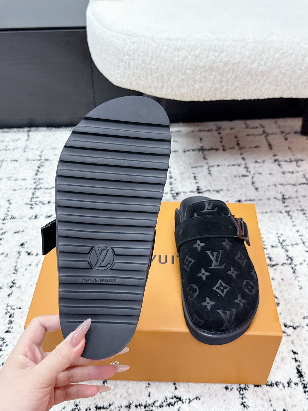 LV Cosy Comfort Mules Full Black Monogram Suede 616989