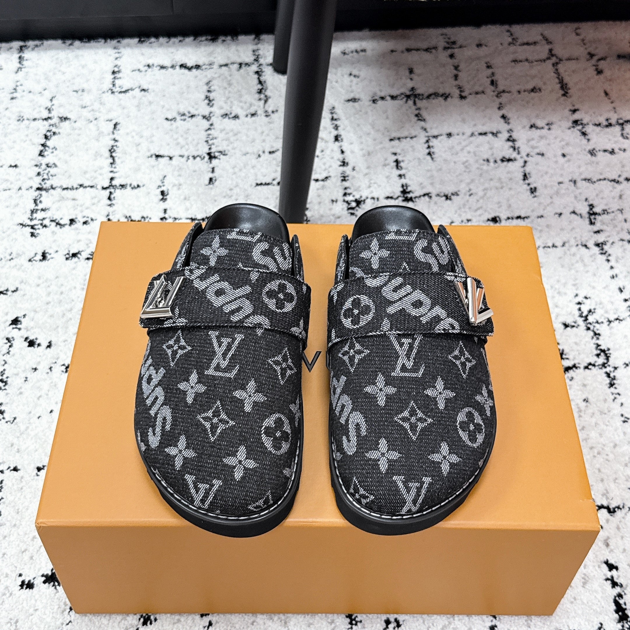 LV Cosy Comfort Mules Dark Grey Monogram Denim 616992