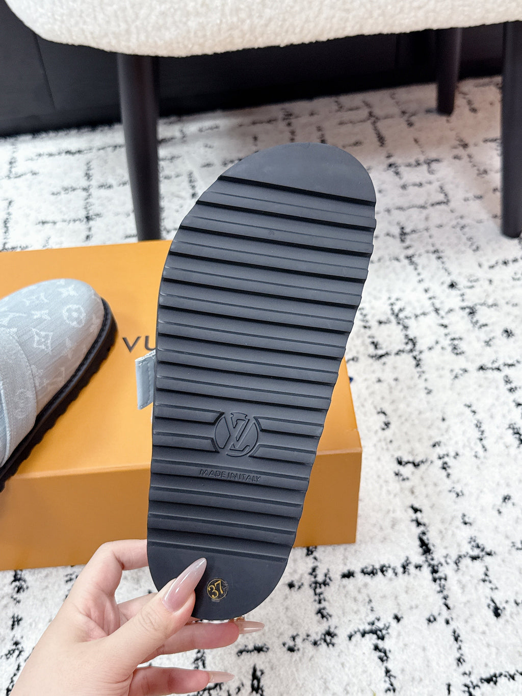 LV Cosy Comfort Mules Light Grey Monogram Denim 616993