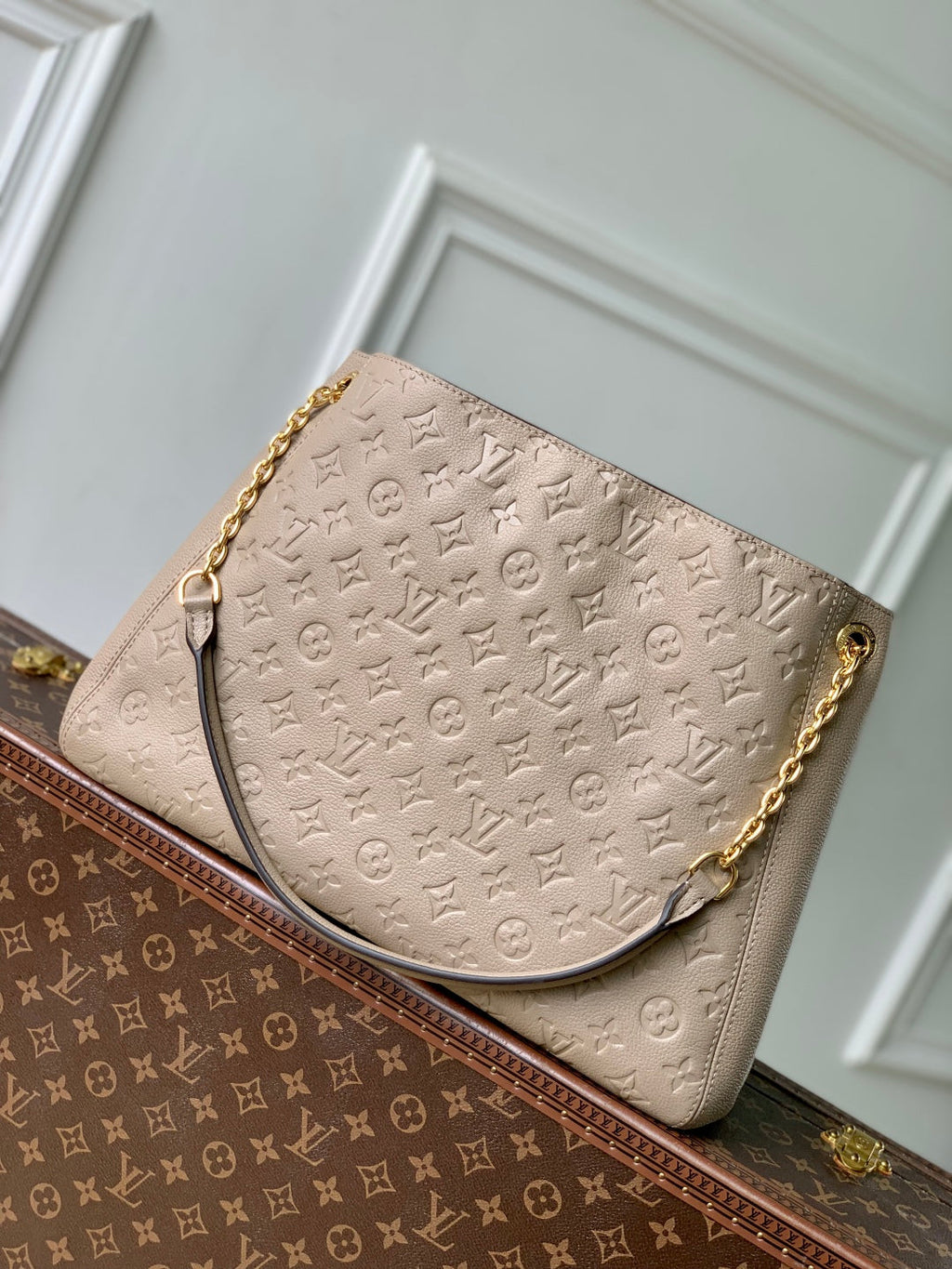 Anytime 42cm Tote Bag Beige Gold Empreinte leather 250557