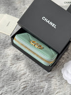 CC 19 Quilted Zipper Coin Purse Mint Green Gold-Tone Sheepskin 242804