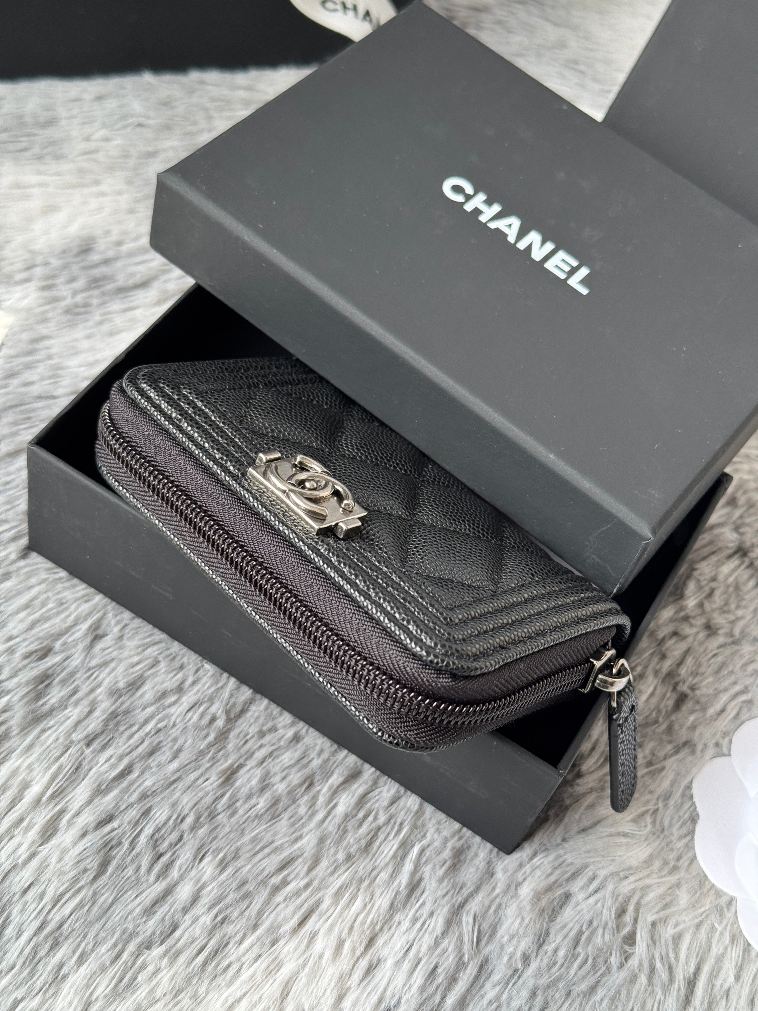 CC Classic Boy Coin Purse Black Sliver-tone Grained Calfskin 242886