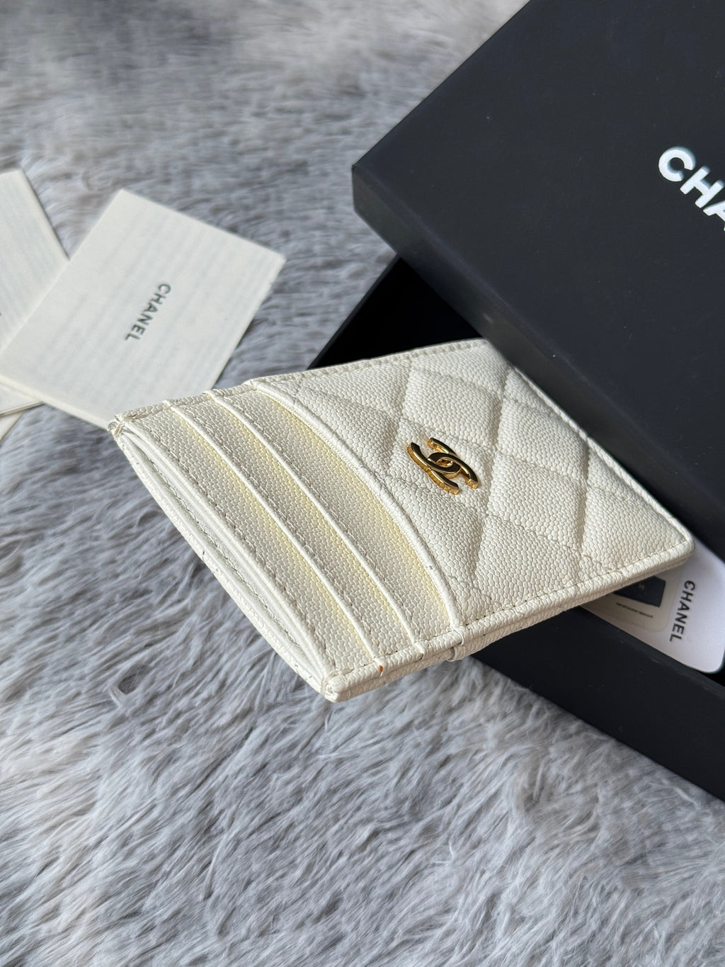 CC Carld Holder White Grain Calfskin 242688