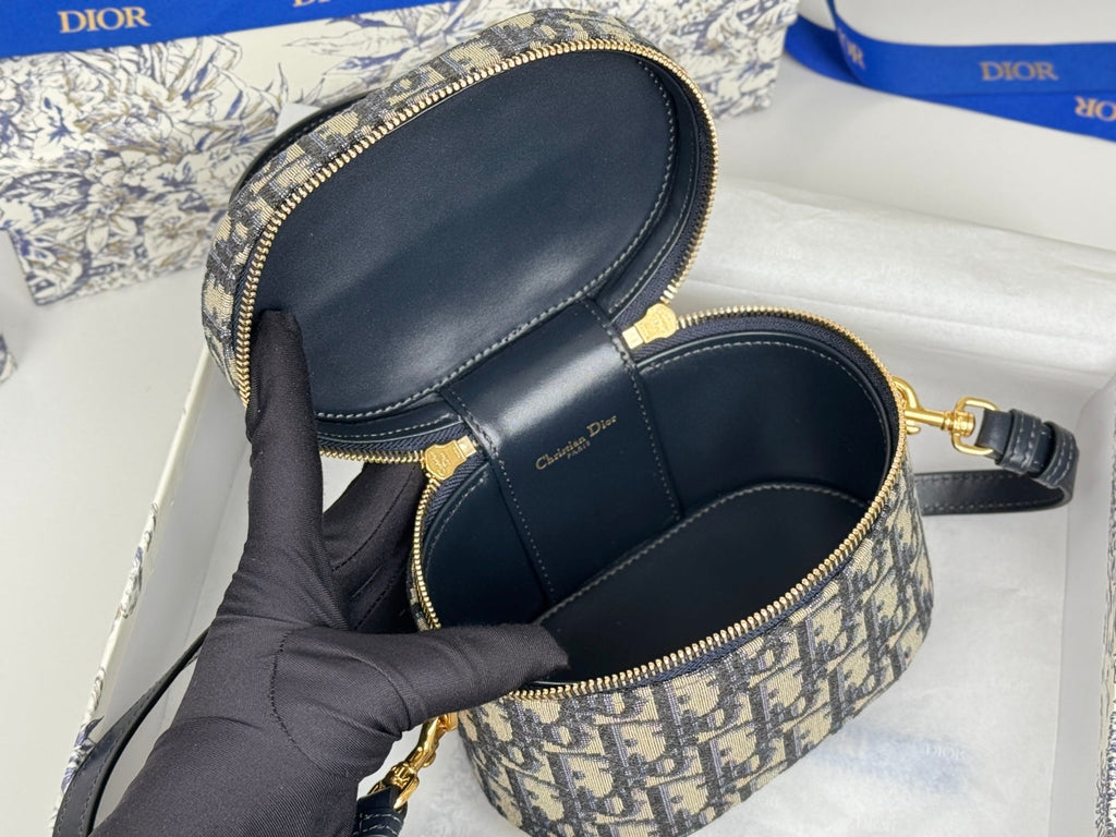 CD Signature Vanity Case 16cm Blue Jacquard