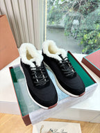 LP Weekend Walk Sneaker Black Fur Suede 549513