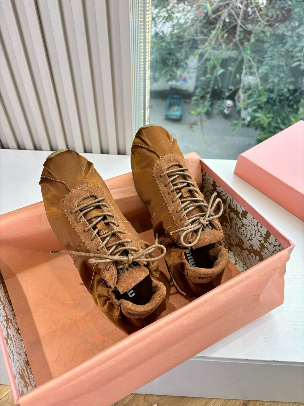 Miu Plume Sneakers Brown Satin Suede 549135