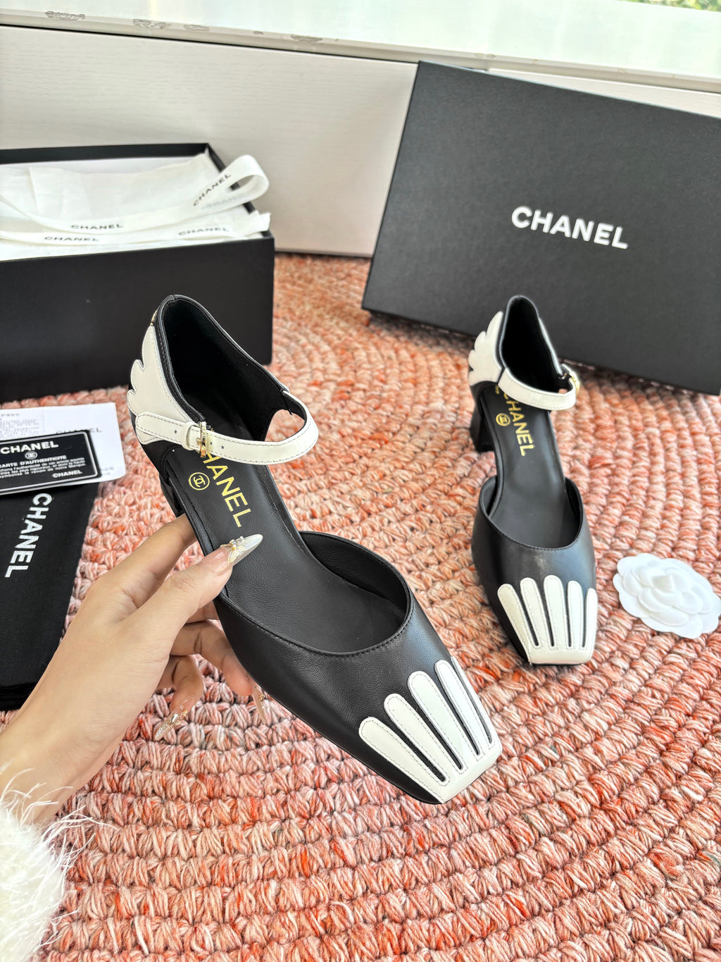 CC 26s Mary Jane Slingback Black Sheepskin 648193