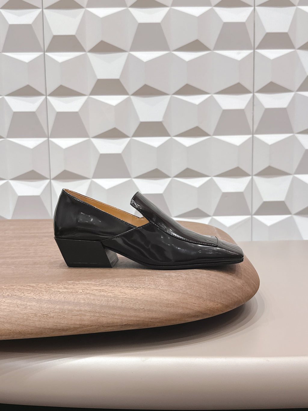 BV Okinawa Intrecciato Loafer 4cm Black Calfskin 613296