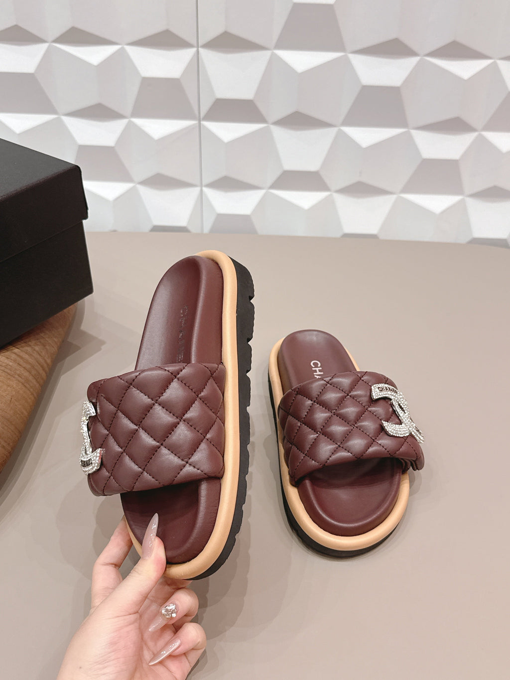 CC 26s Sandals Double C Buckle Burgundy Quilted Leather 613267