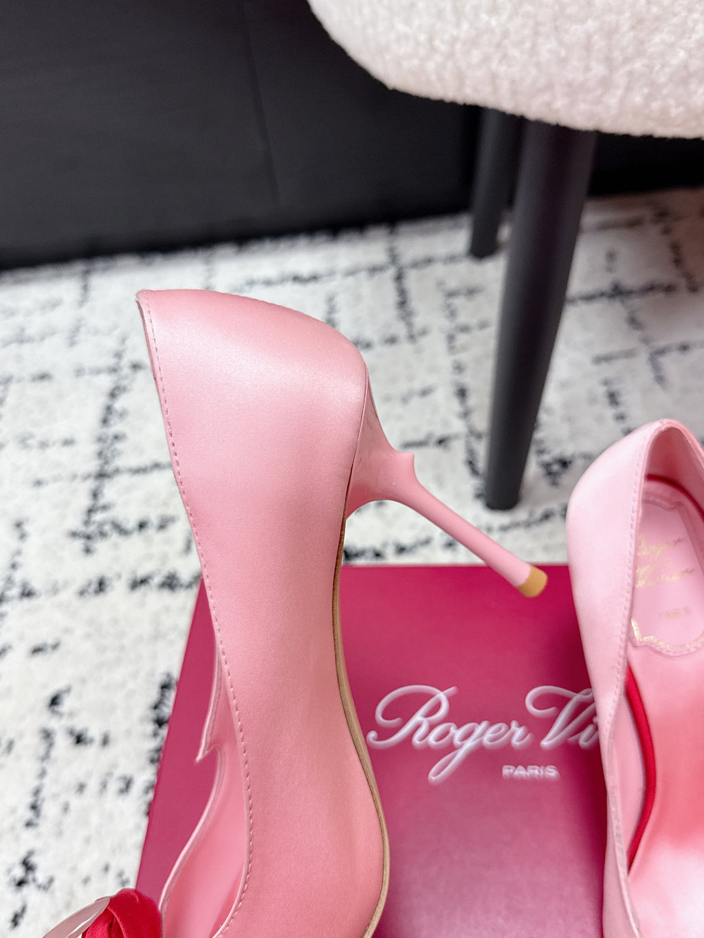 RV Rose Vivier Flower Pumps 10cm Pink Red Satin 617294