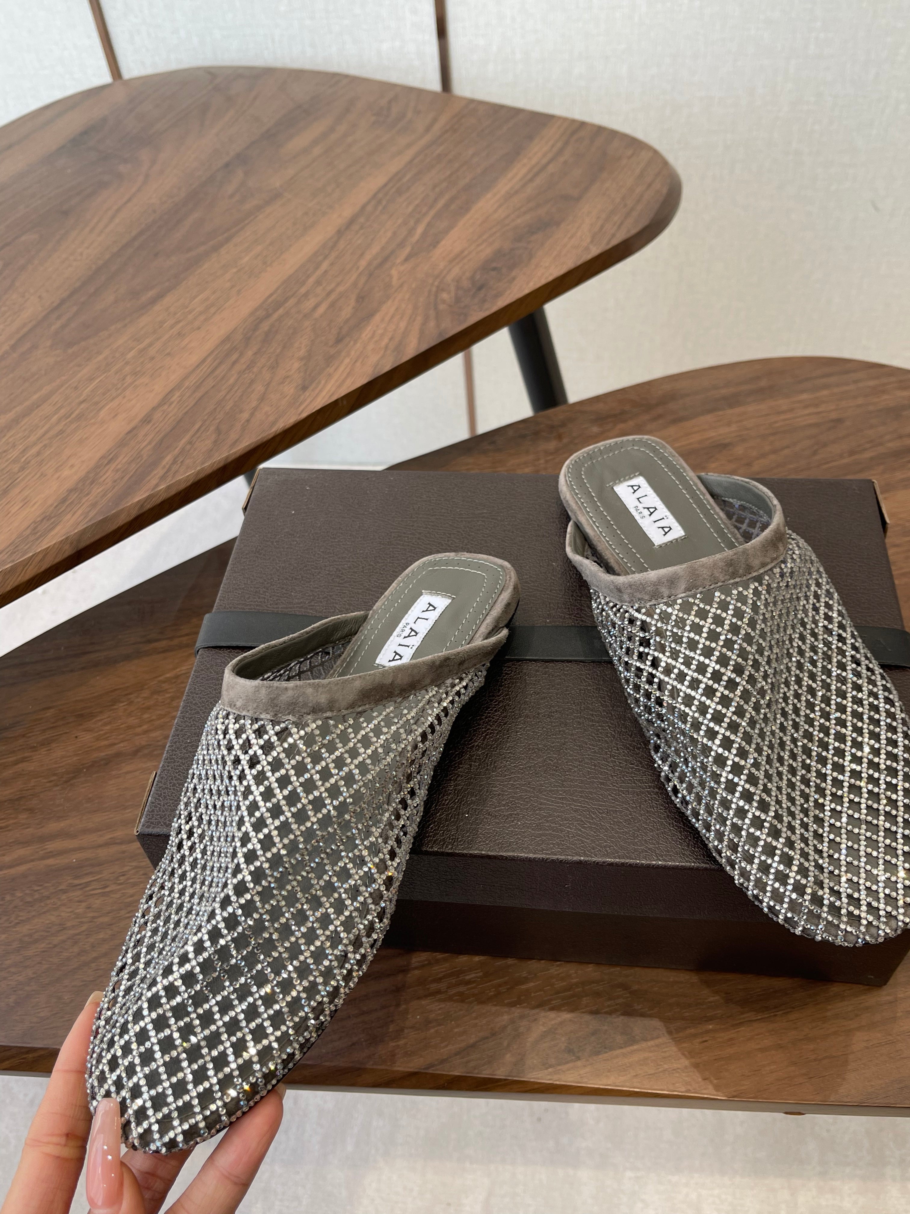 Alaia 26 Half-Slippers Gray Mesh Rhinestones 624898