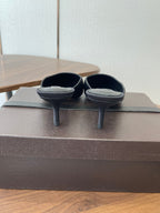 Alaia 26  Pointed-toe Mules 50 Black Sheepskin 624906