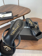 CC 26s Camellia Sandals 4.5cm Black Patent Leather 624228