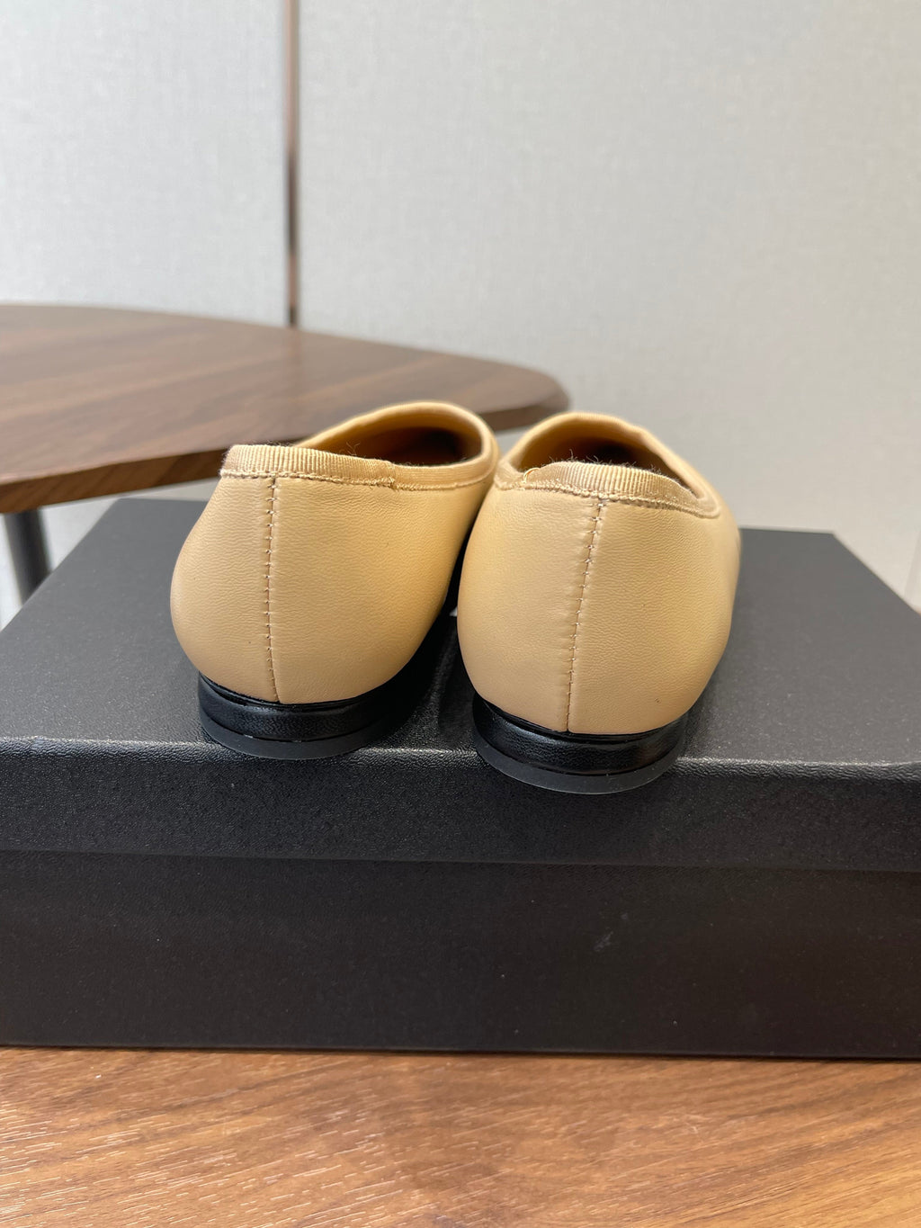 CC 26s Ballet Flats Beige Black Lambskin 624240