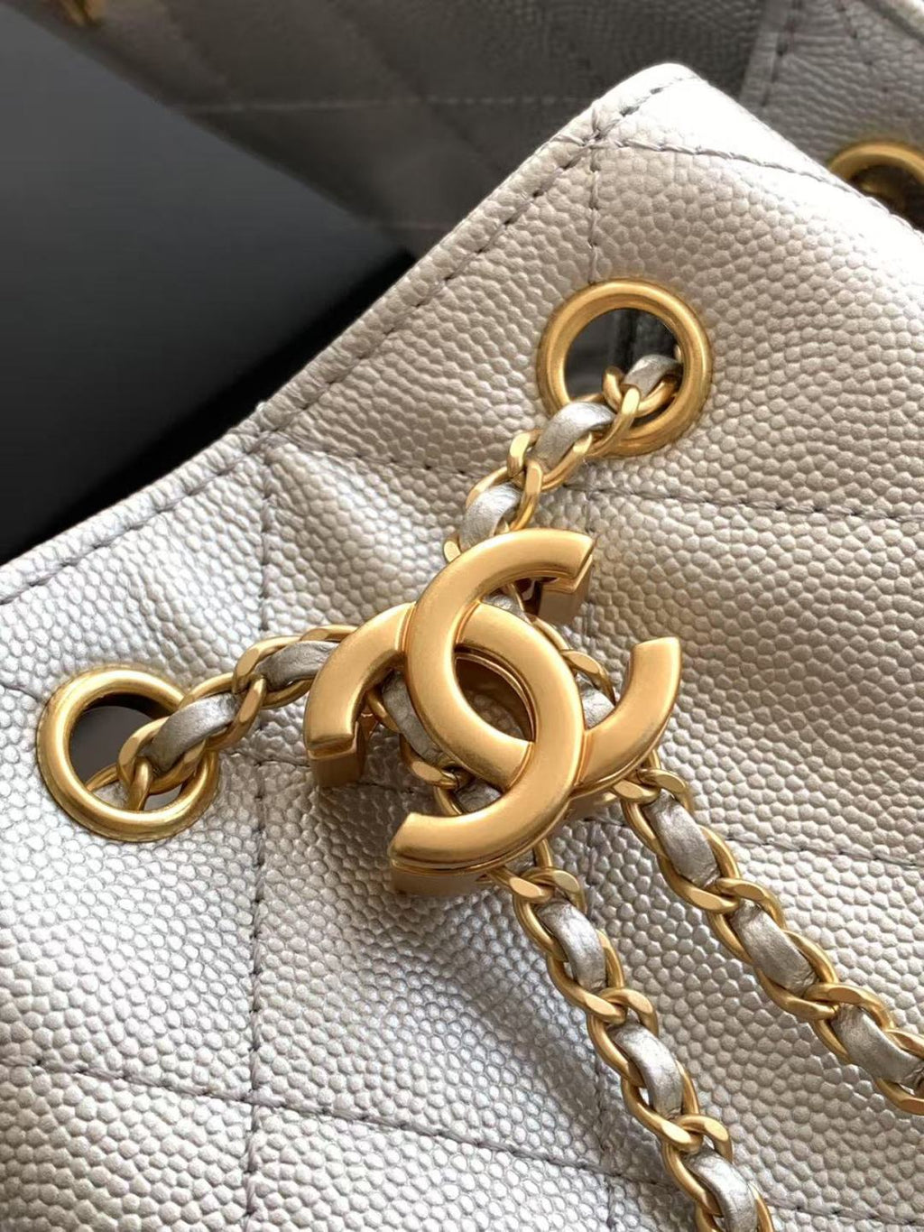 CC 25C Hobo Bag 30cm Silver Metalic Grained Calfskin