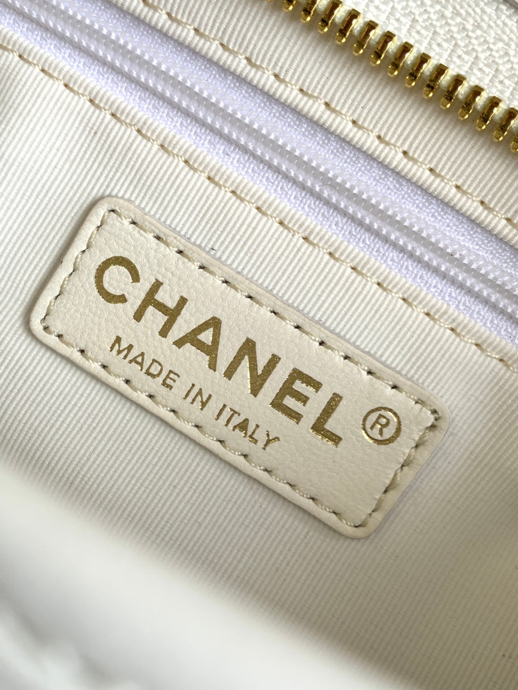 CC Hobo Bag With Chain 35cm White Lambskin 277764 GHW
