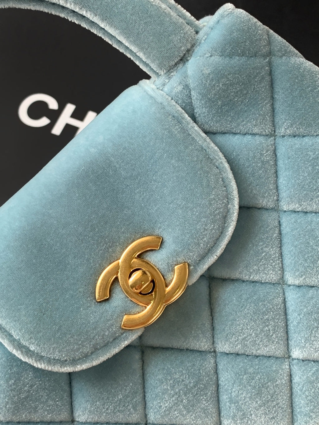 cc 24a nano 19cm kelly shopper bag light blue velvet