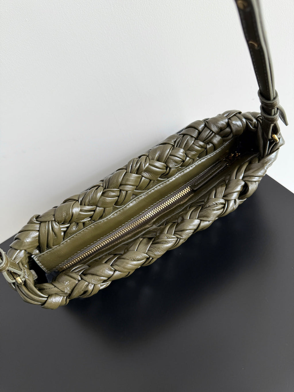 BV Kalimero chacha Bag 28.5cm Olive Leather